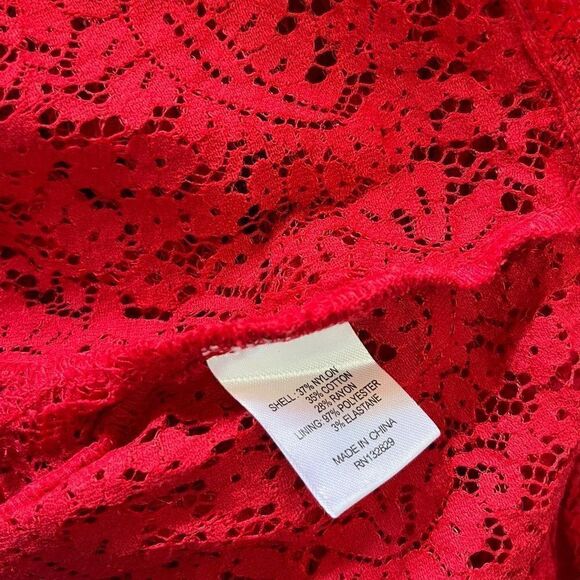 Tularosa Ashley Lace Top in Cherry Red‎ - Picture 5 of 6